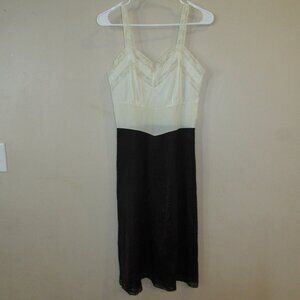 Vintage 50-60s American Maid Ivory Black Two Tone Slip Size 34 Nylon Yarn Pin Up